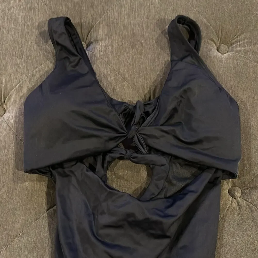 Peixoto one piece bathing suit size large